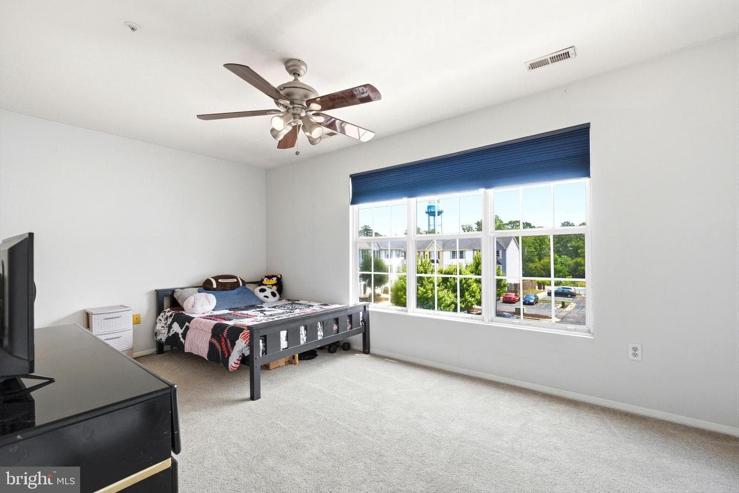 9432 Sea Breeze Court photo 29