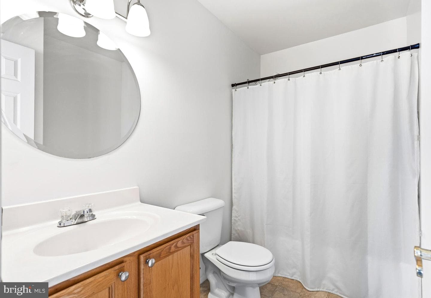 9432 Sea Breeze Court photo 32