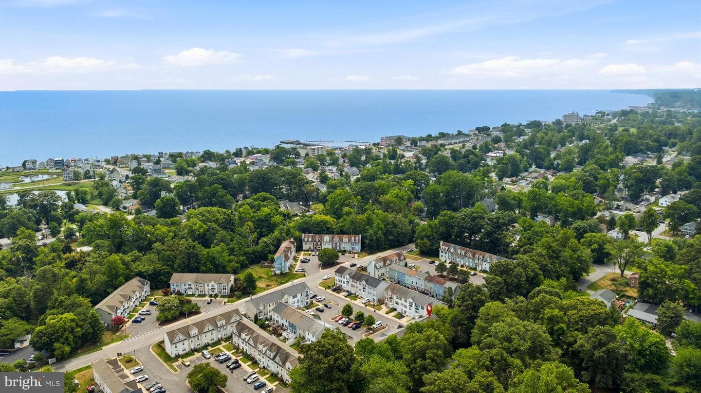 9432 Sea Breeze Court photo 41