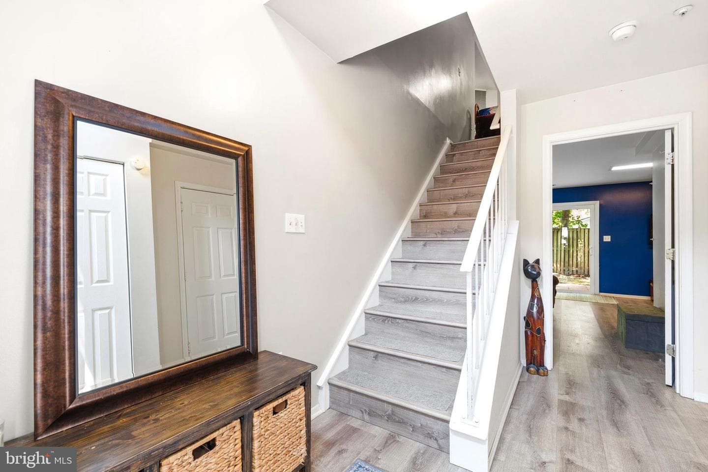 9432 Sea Breeze Court photo 5