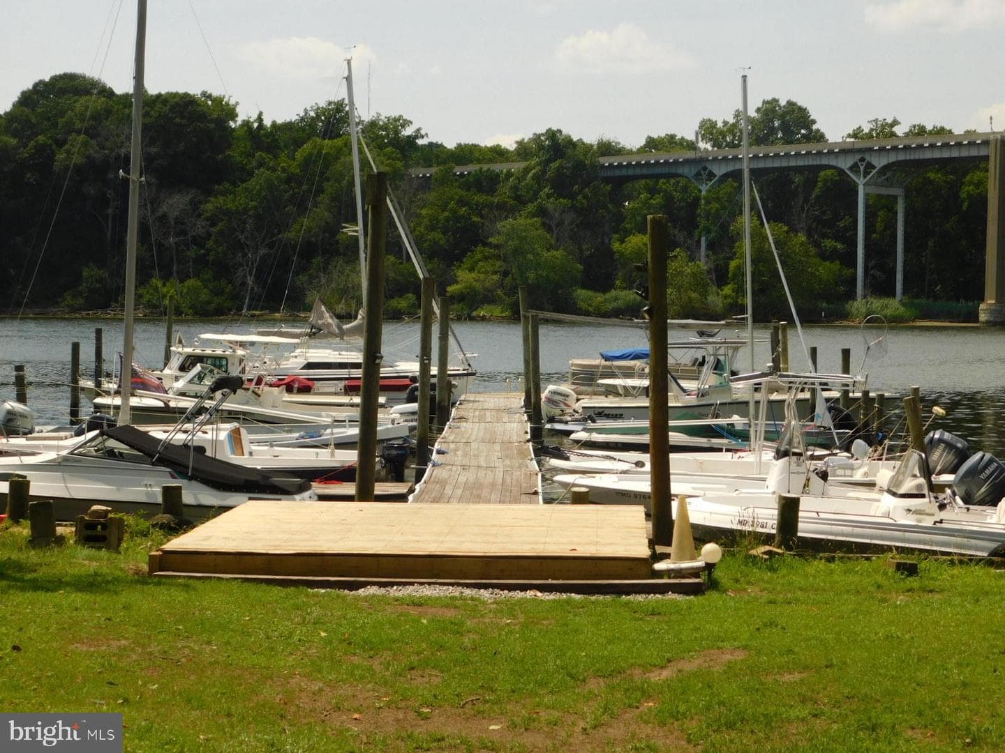 41 River Road, Perryville