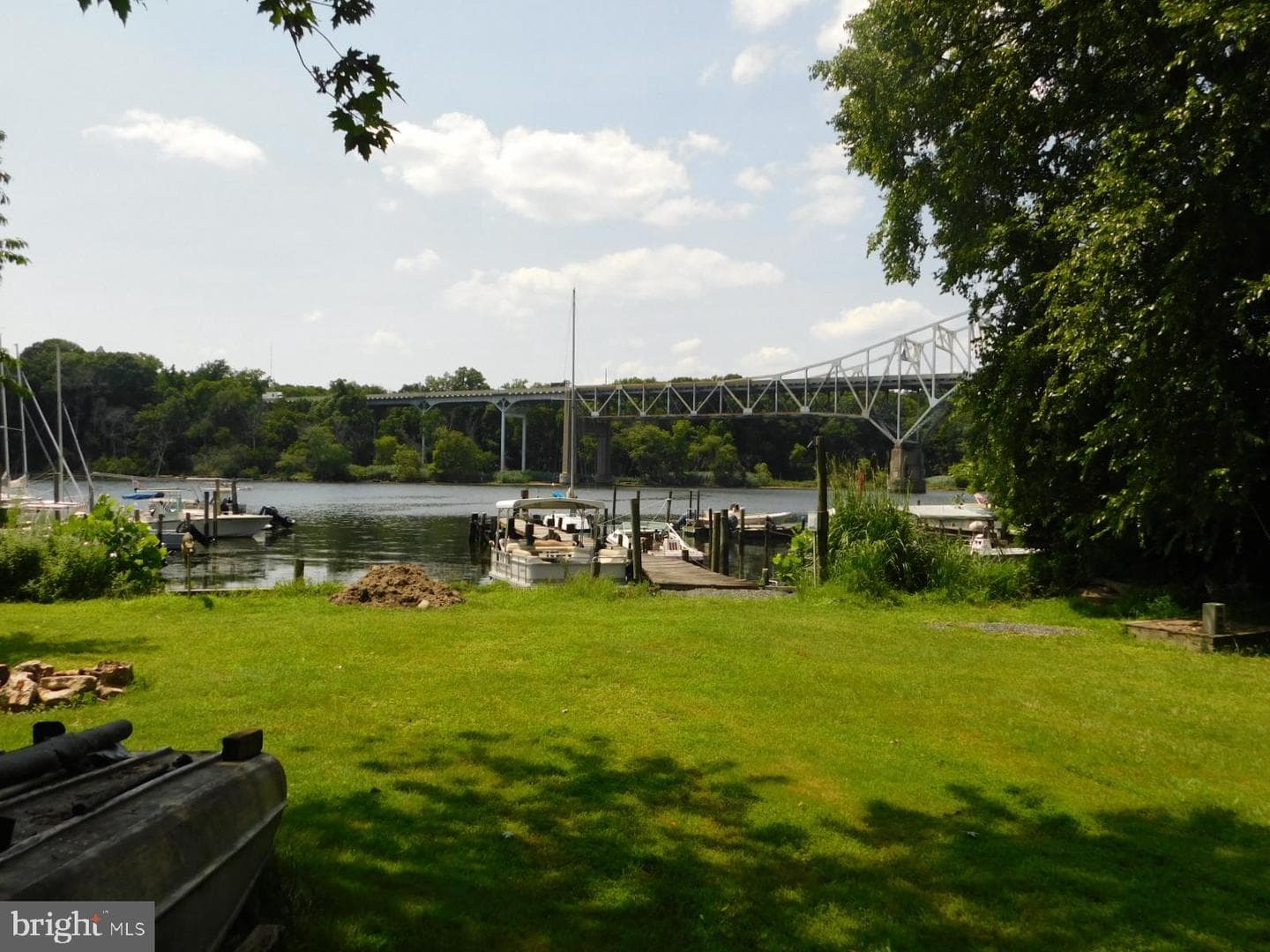 41 River Road photo 20