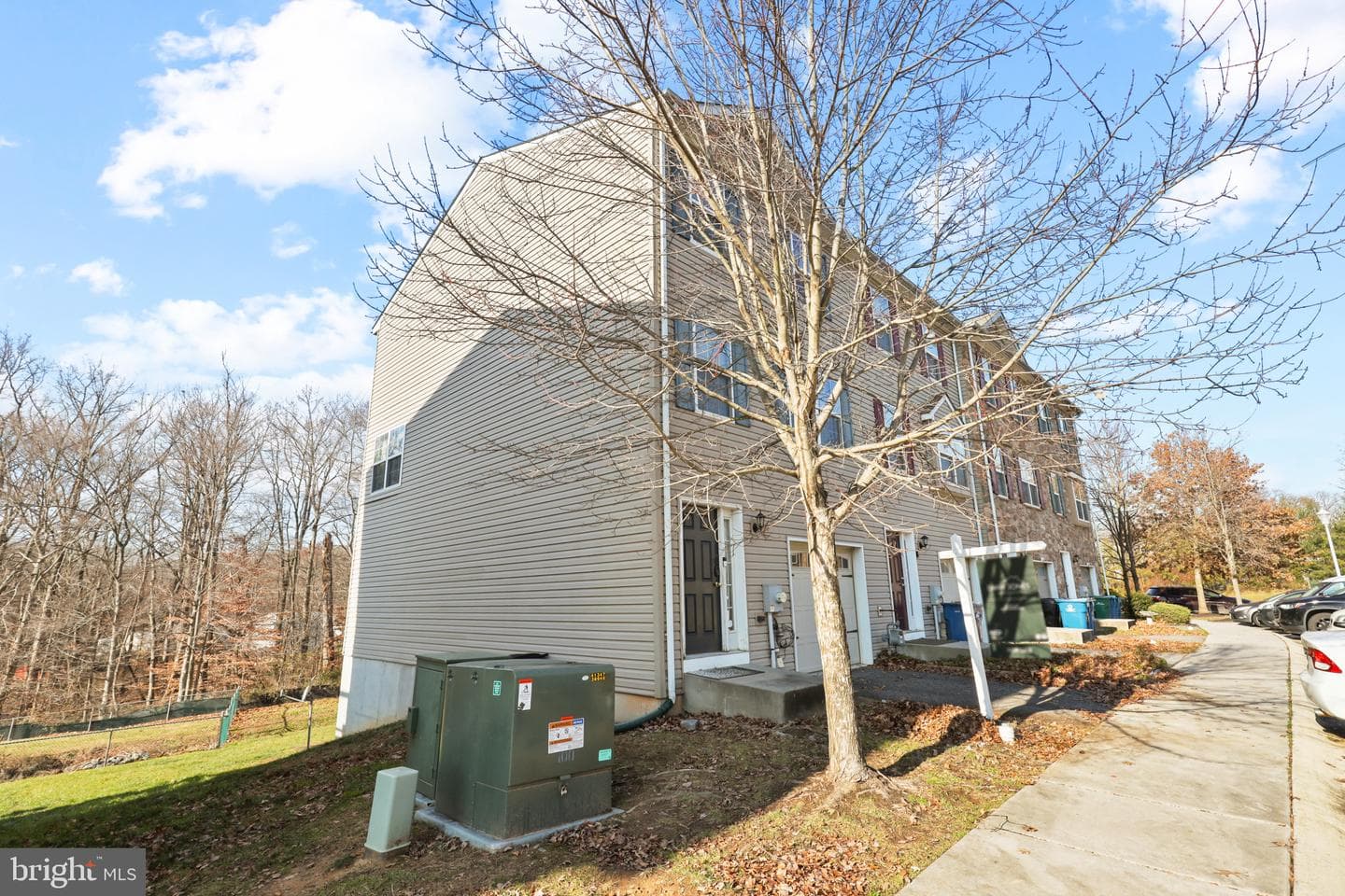 110 Ben Boulevard photo 4