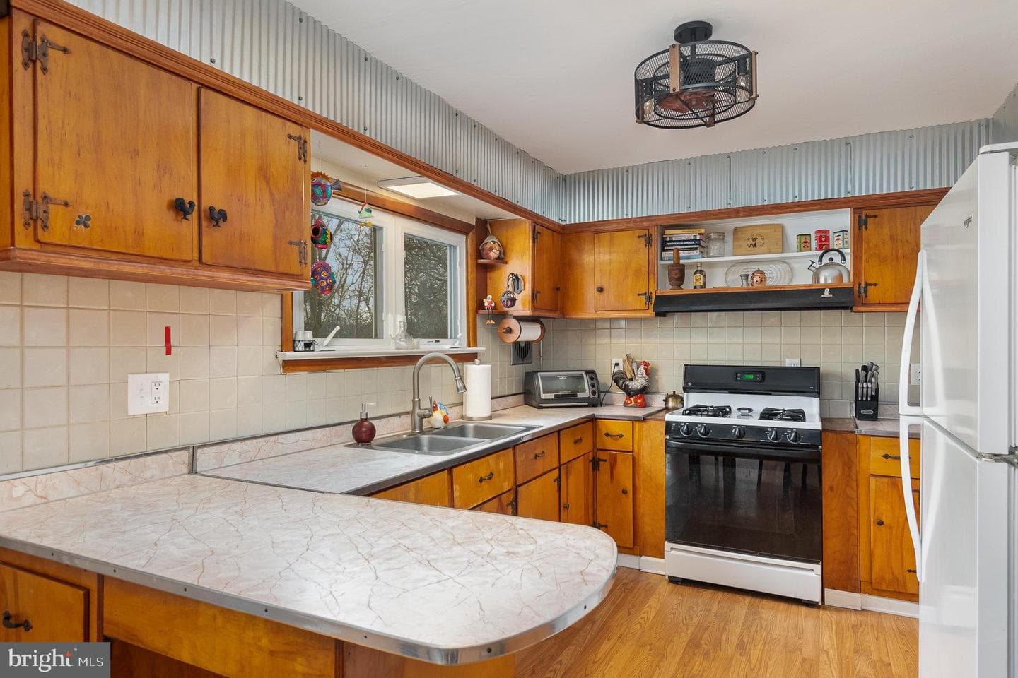 264 Appleton Road photo 11