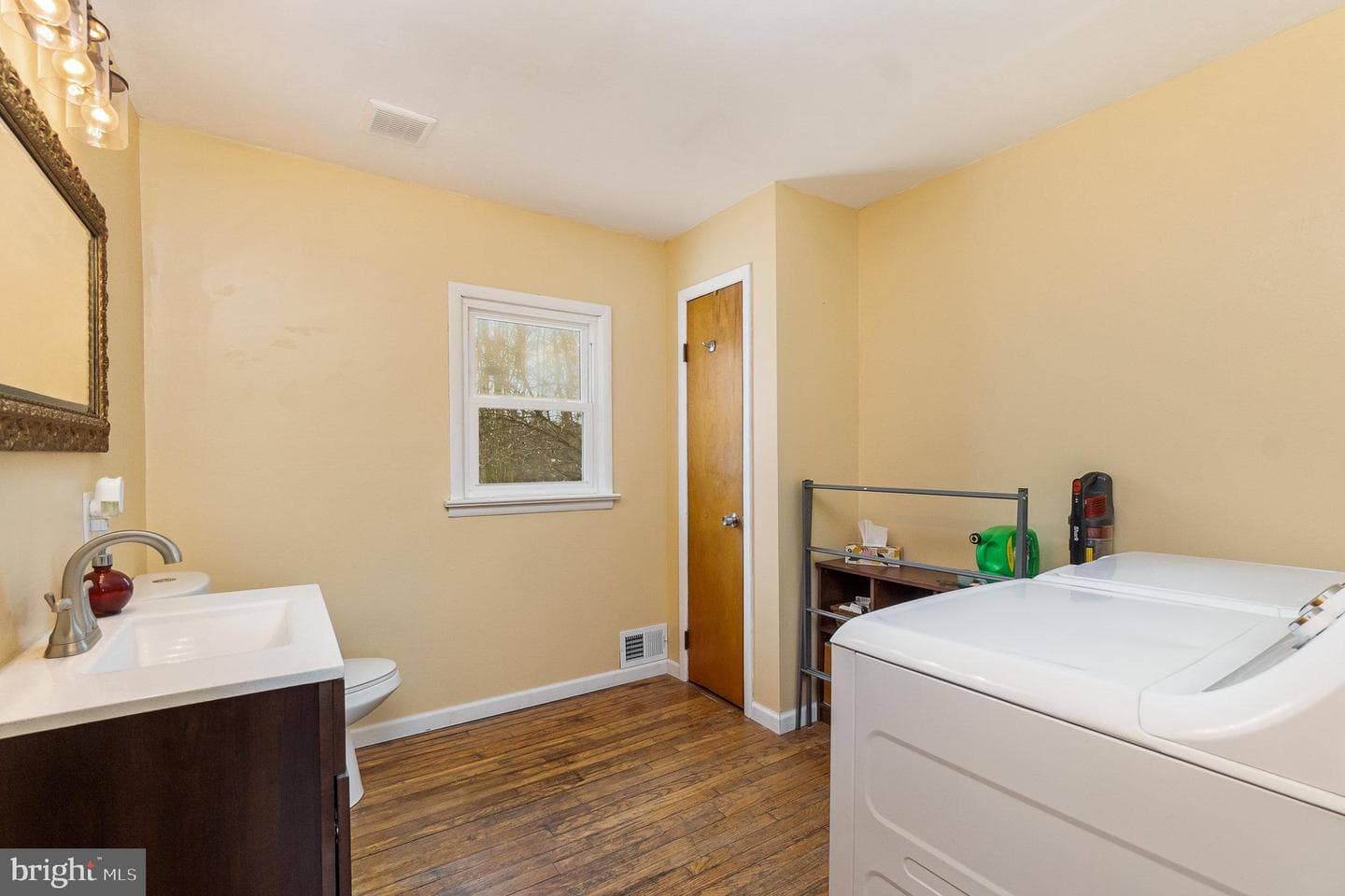 264 Appleton Road photo 24