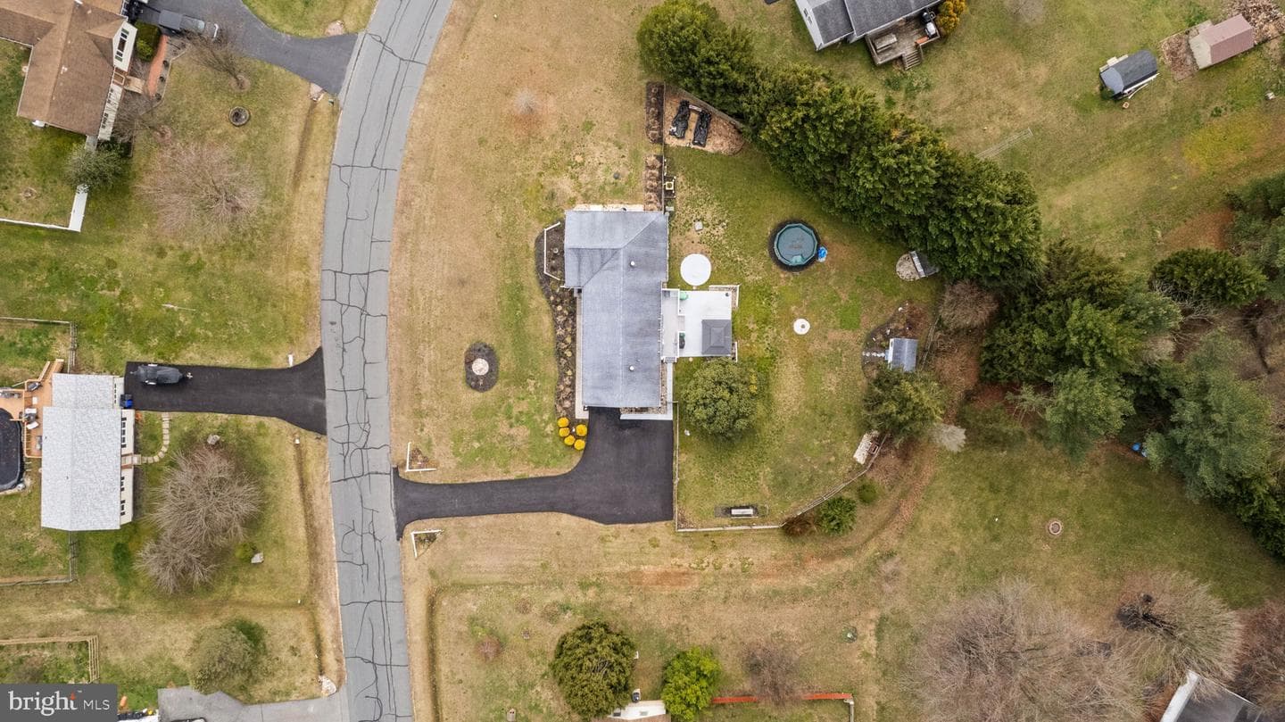50 Brantwood Drive photo 35