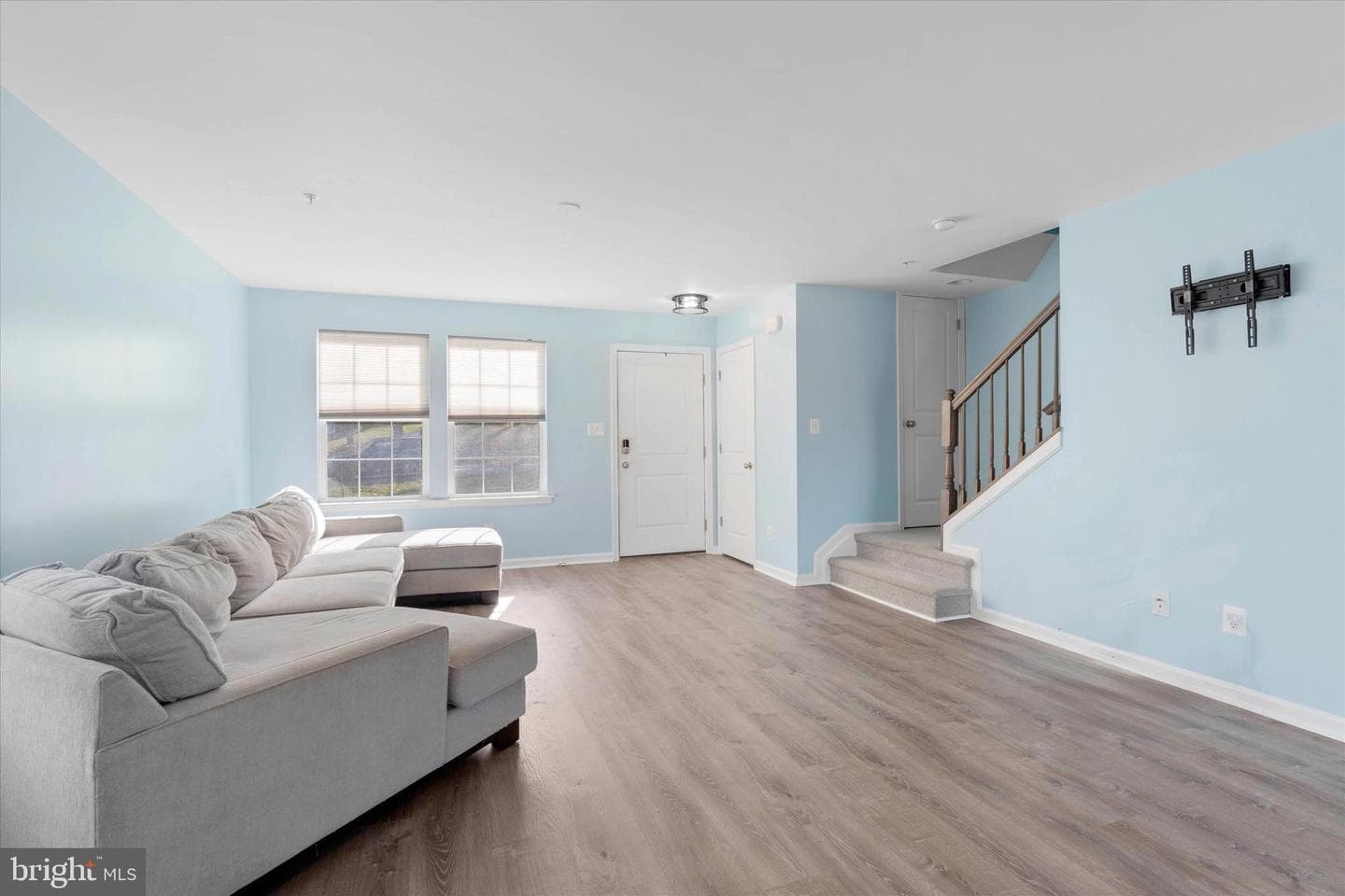 105 Forest Lane photo 8