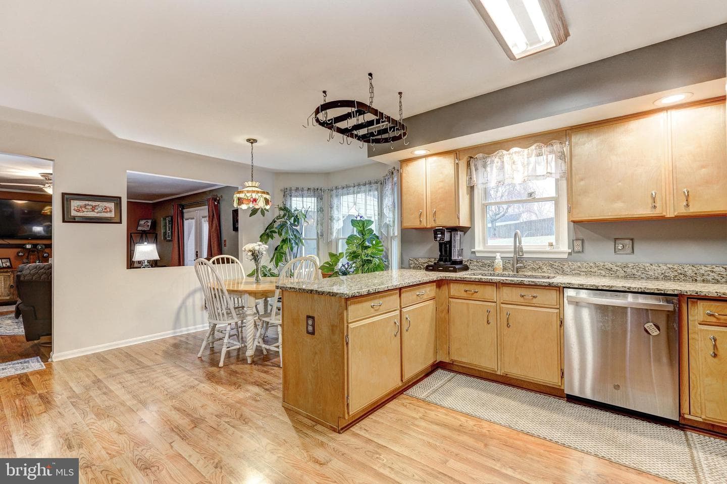 42 Arthur Avenue photo 9