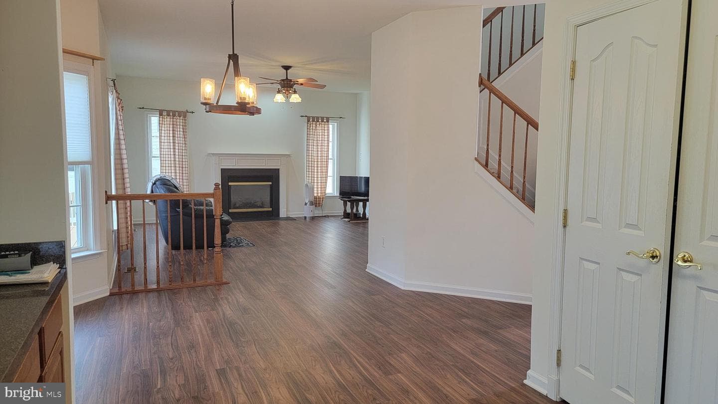 303 Beacon Point Drive photo 10