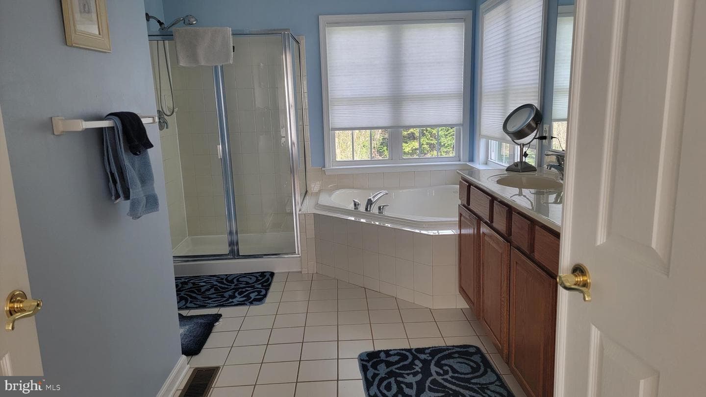 303 Beacon Point Drive photo 19