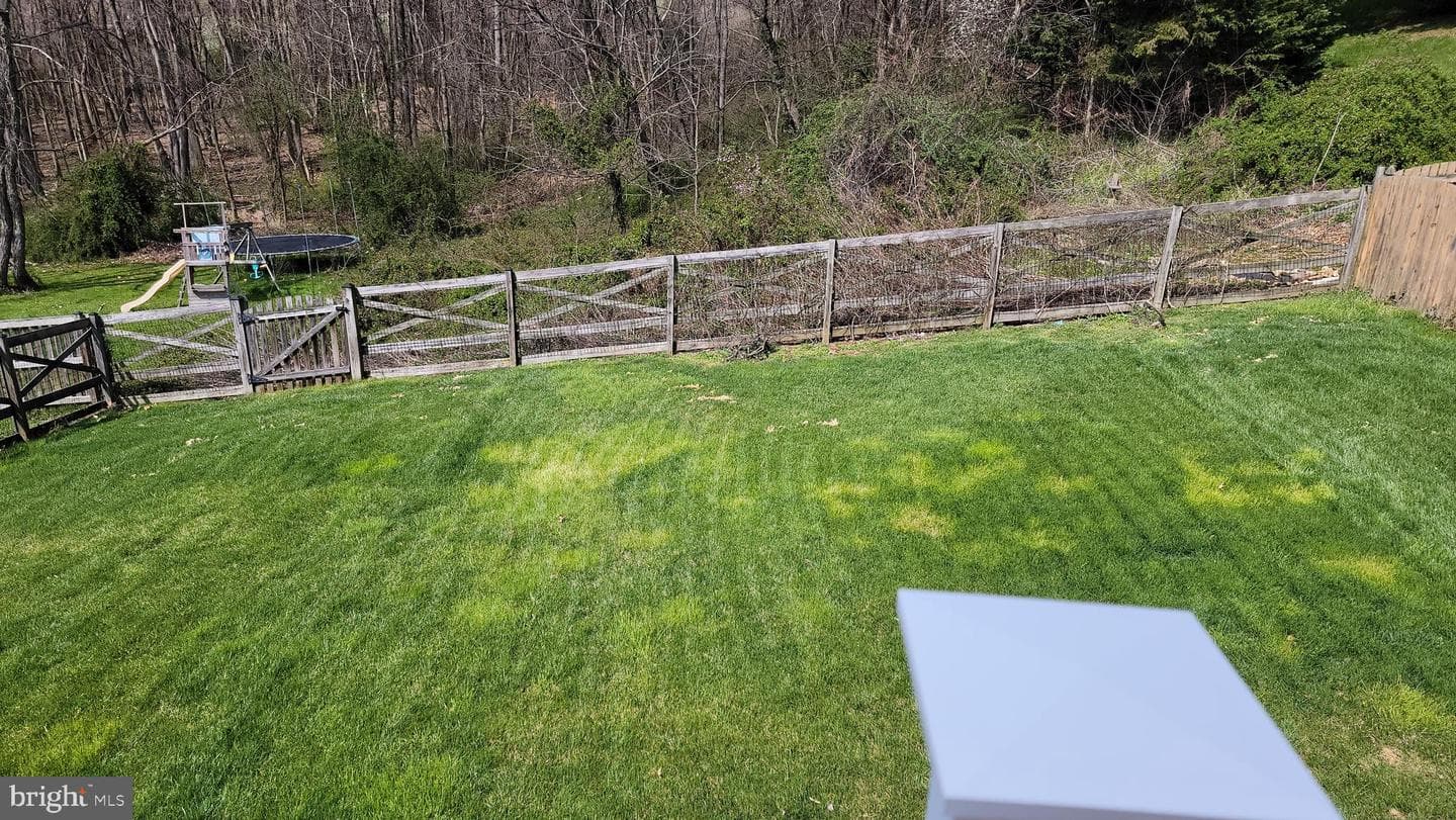 303 Beacon Point Drive photo 35
