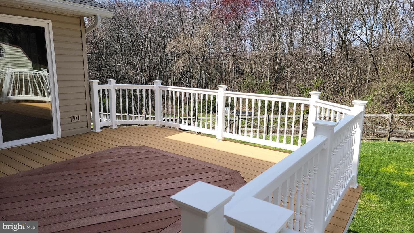 303 Beacon Point Drive photo 37