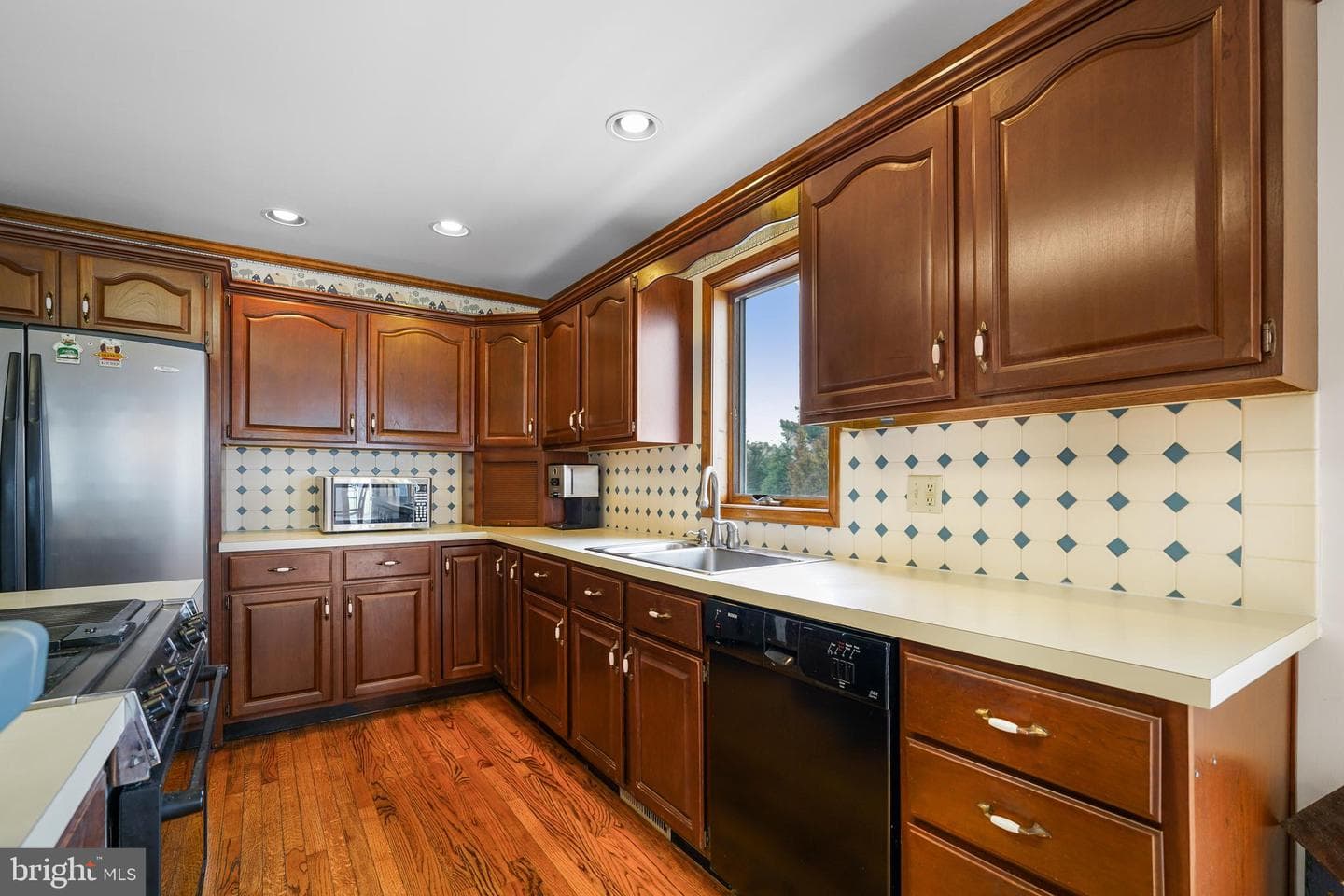 4 Bay Circle photo 19