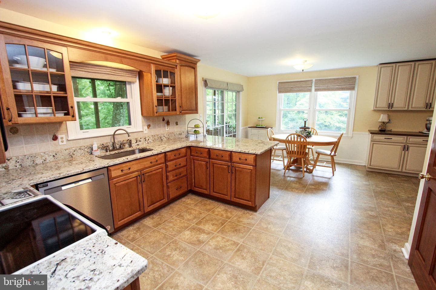 120 Black Oak Drive photo 25