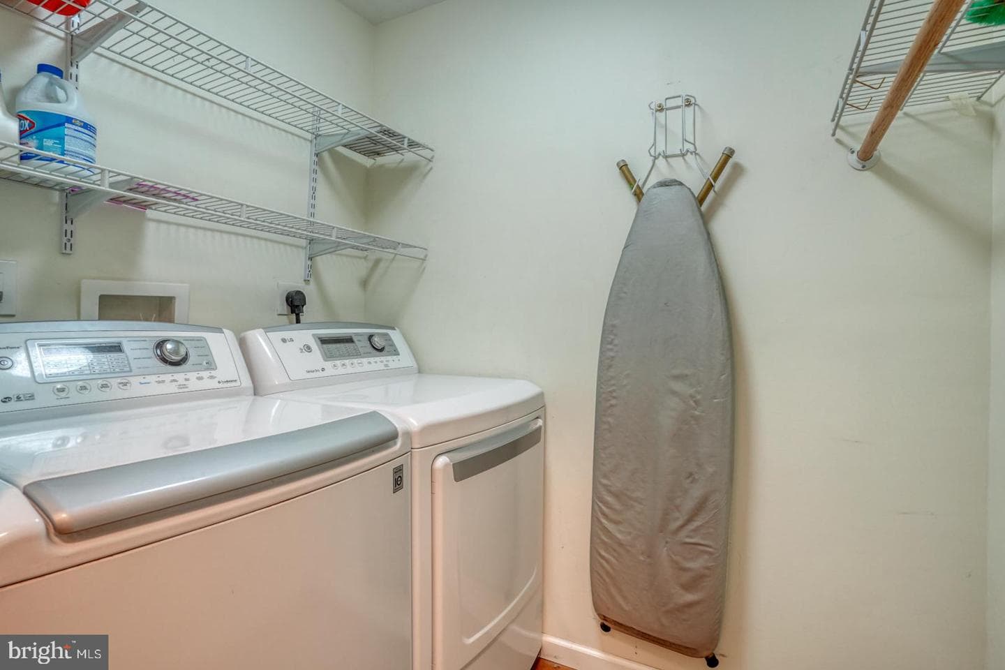 103 James Street photo 22