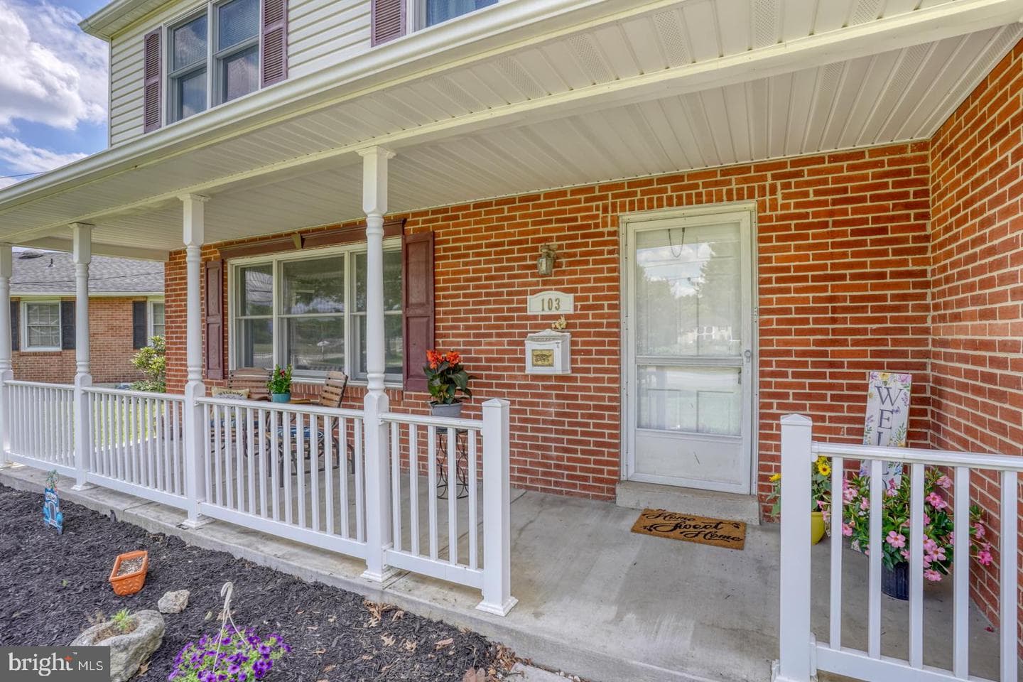 103 James Street photo 3