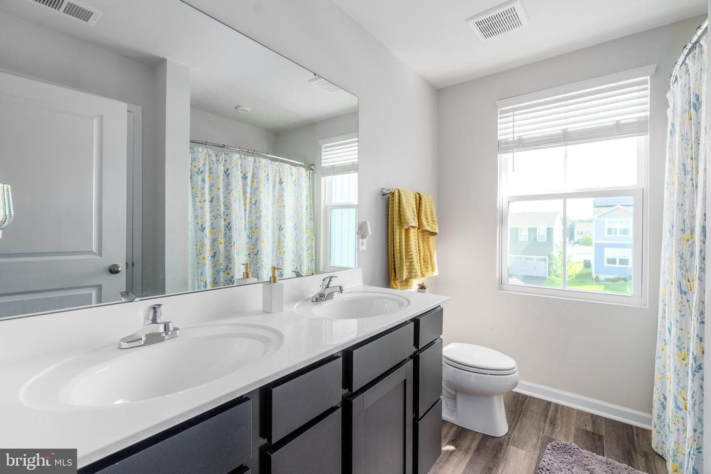 308 Magnolia Drive photo 14