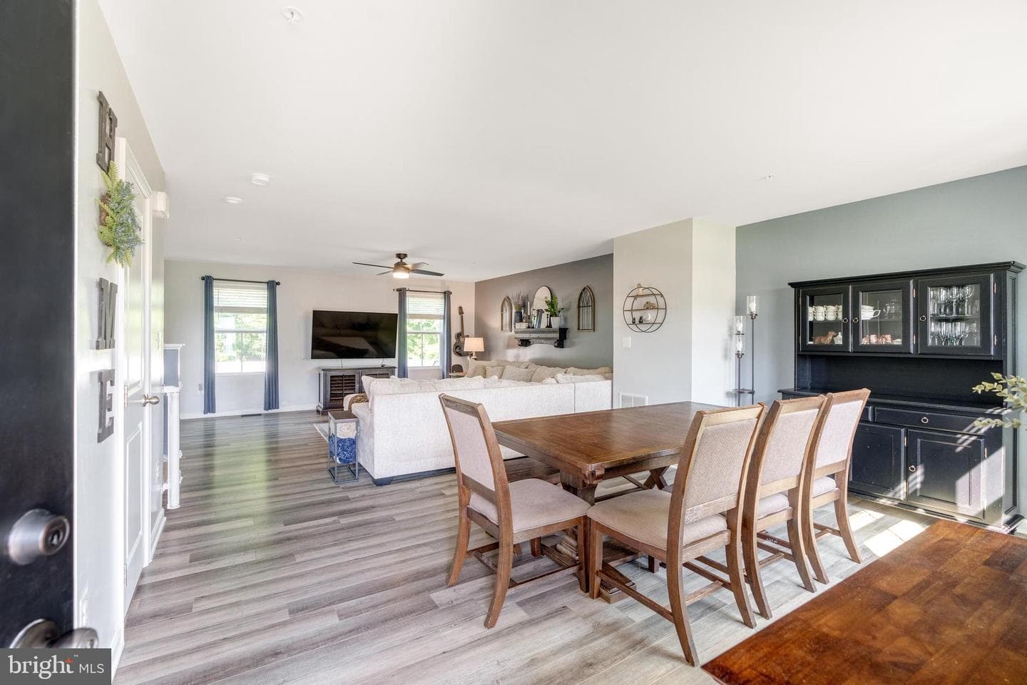 308 Magnolia Drive photo 4