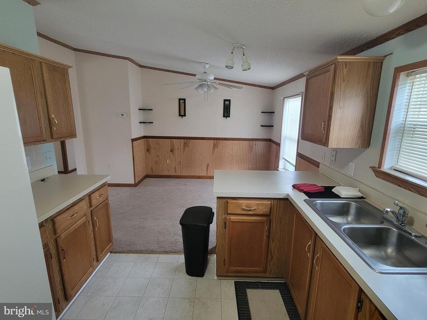 235 Woods Way photo 3