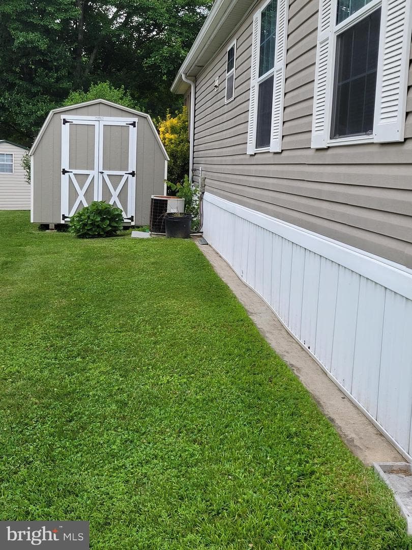235 Woods Way photo 9