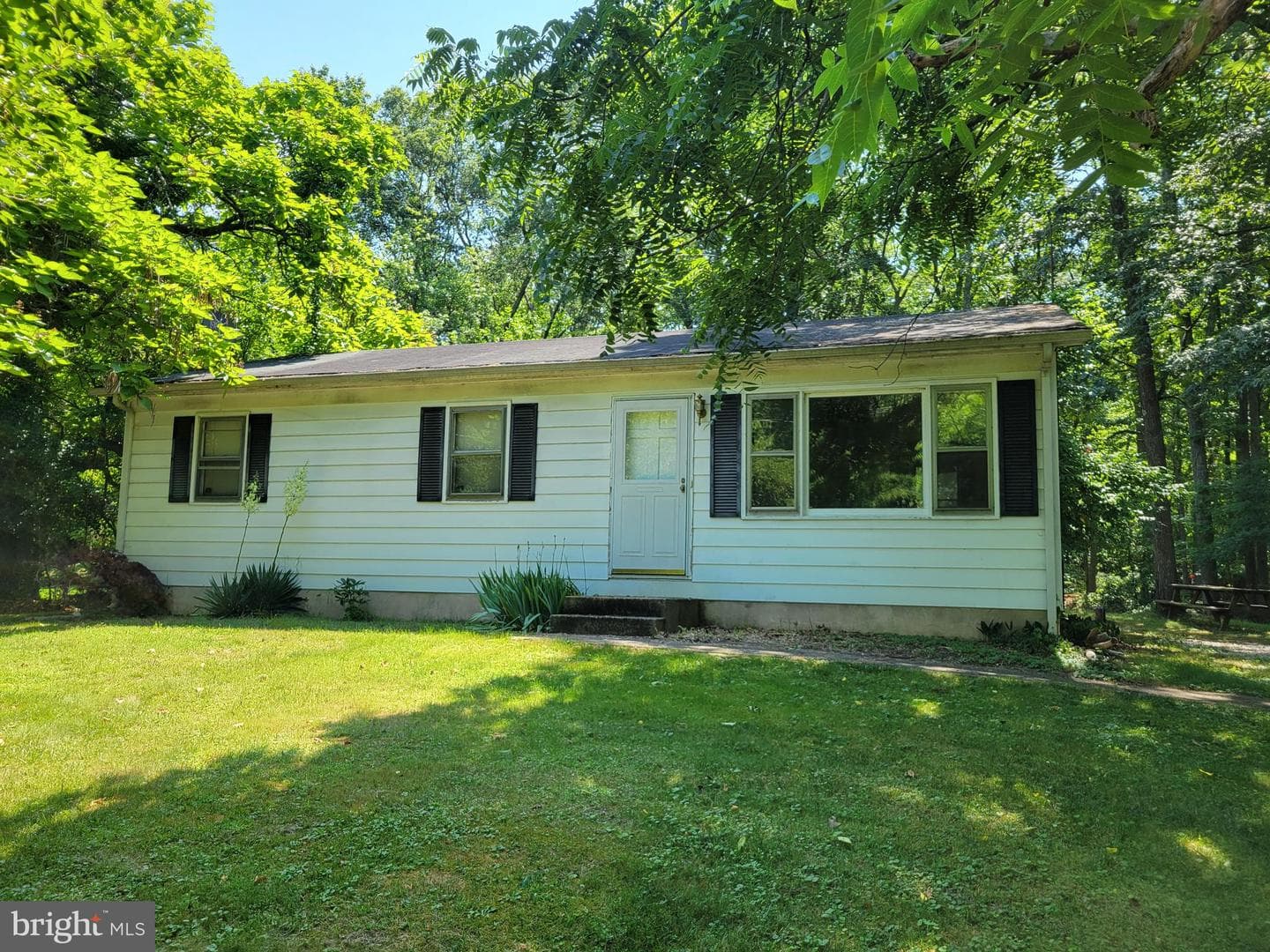 68 Old Log Cabin Road