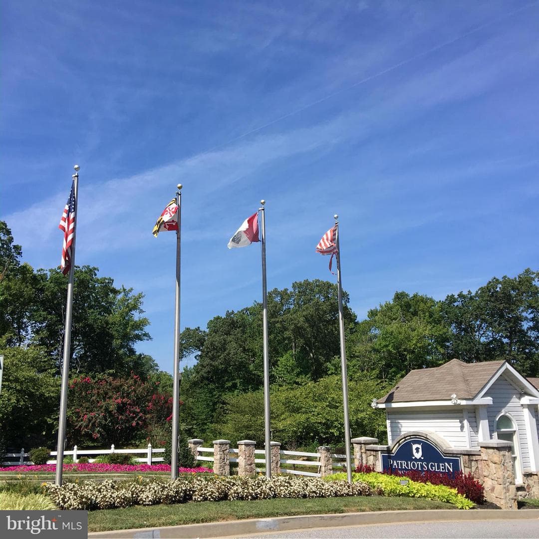 427 Patriots Way photo 19