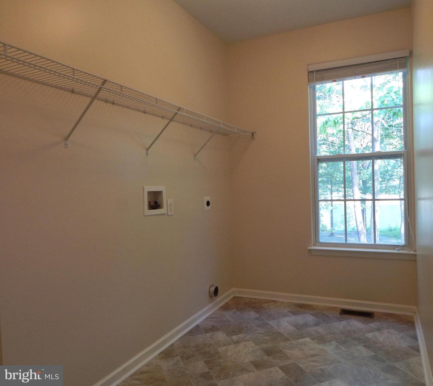 427 Patriots Way photo 47