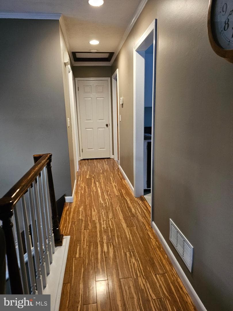 1112 Leeds Road photo 8