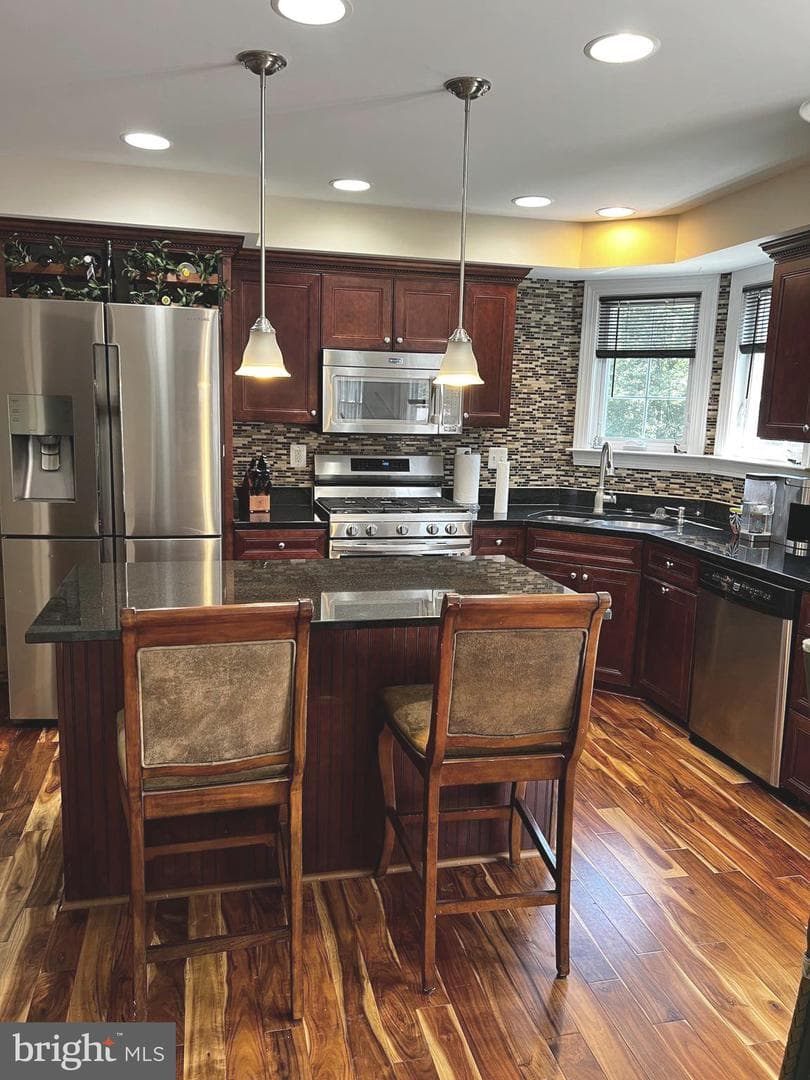 84 Finnegans Place photo 13