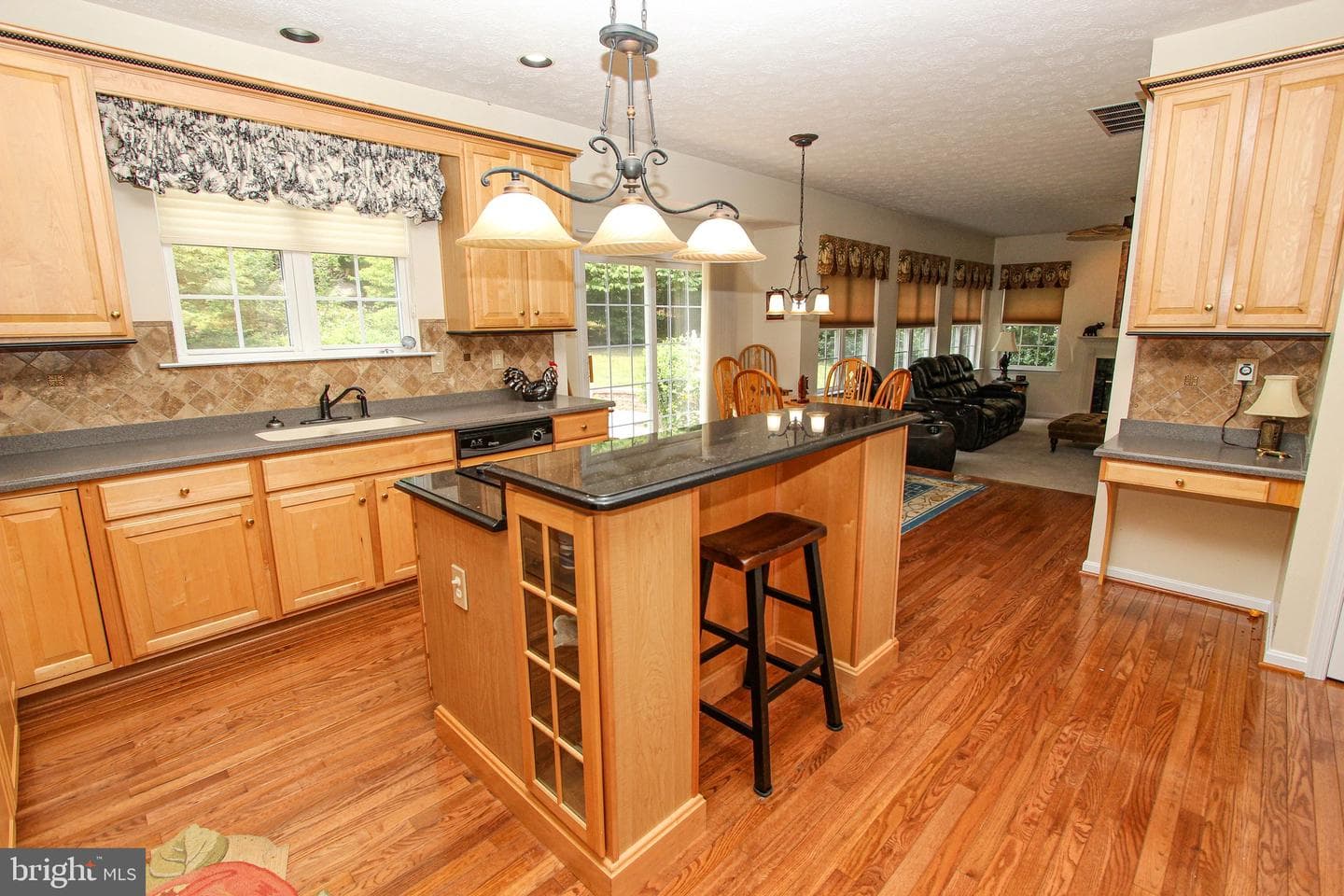 11 Austins Way photo 15