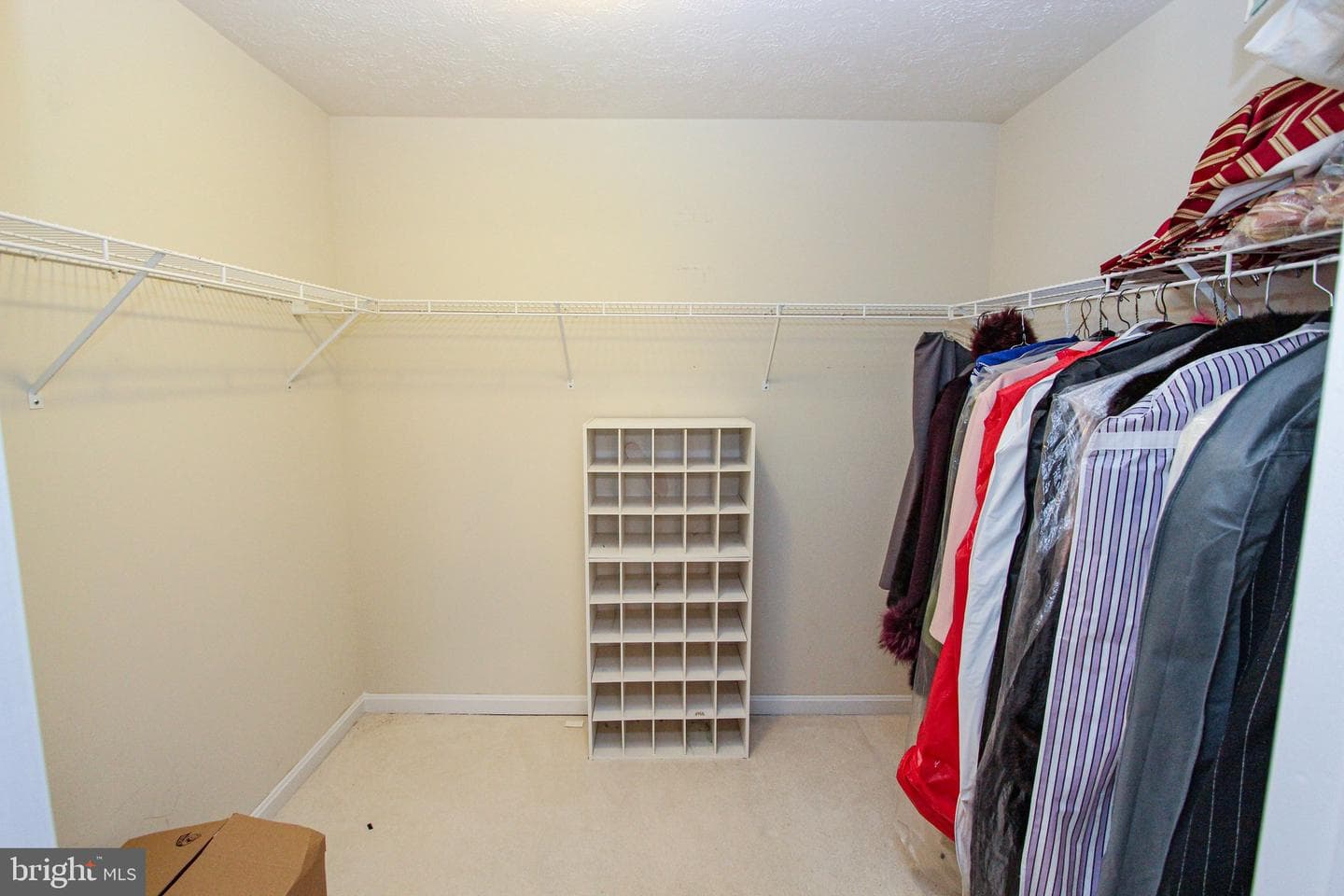 11 Austins Way photo 32