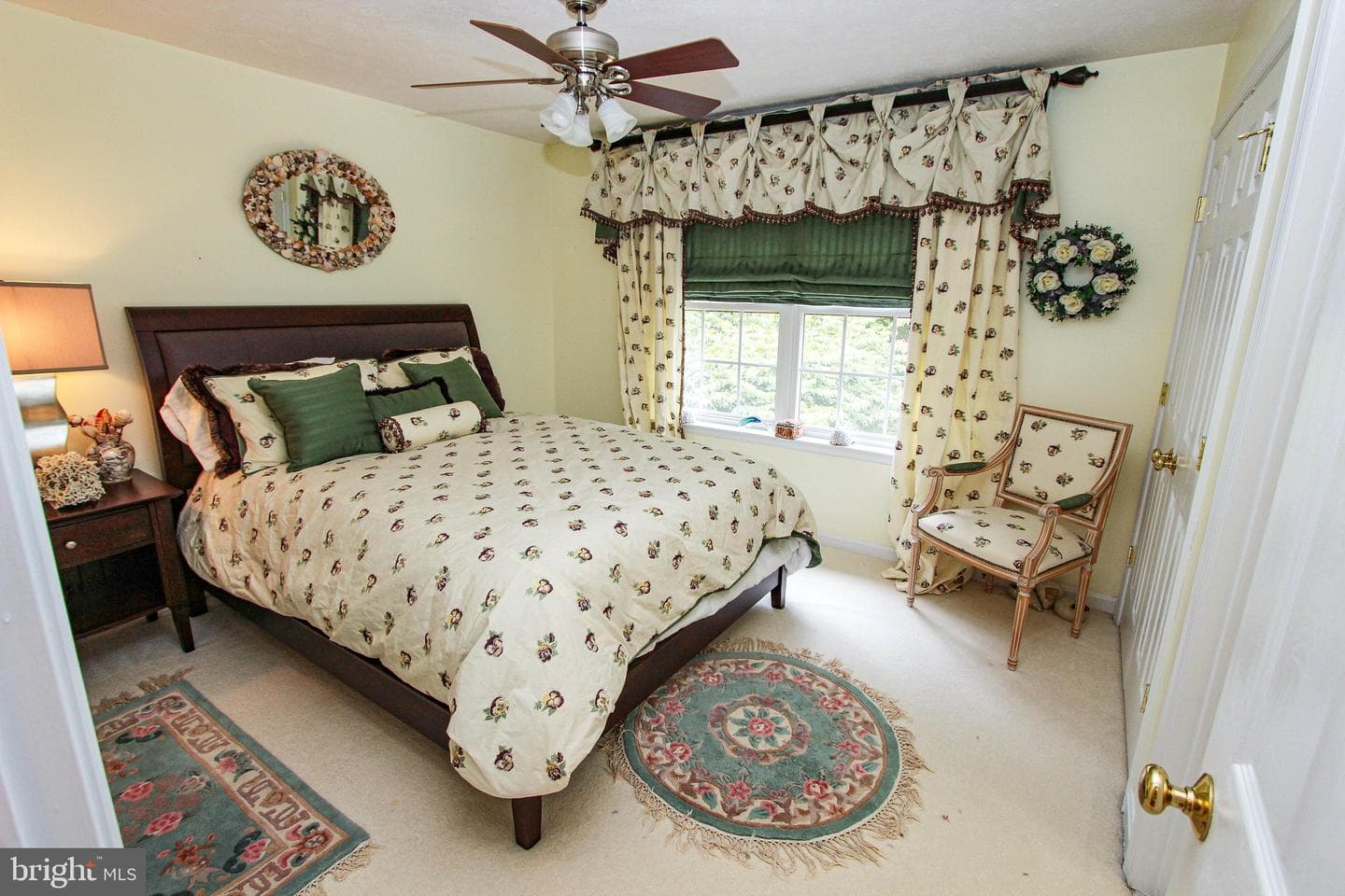 11 Austins Way photo 35