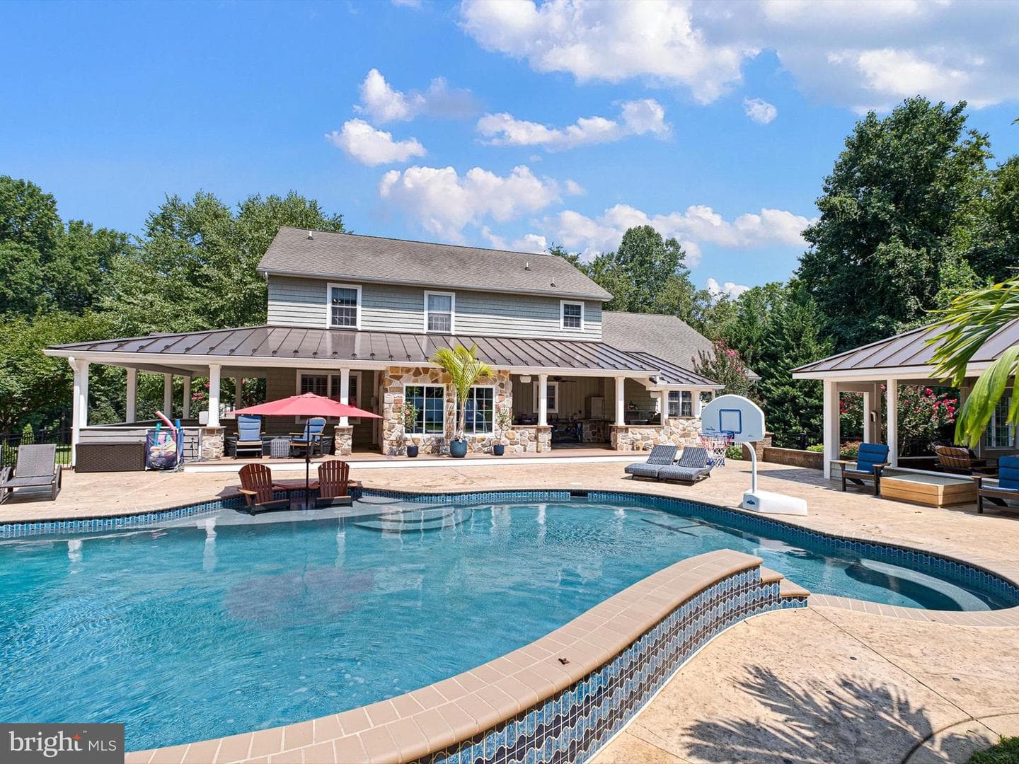 60 Barnett Drive photo 14
