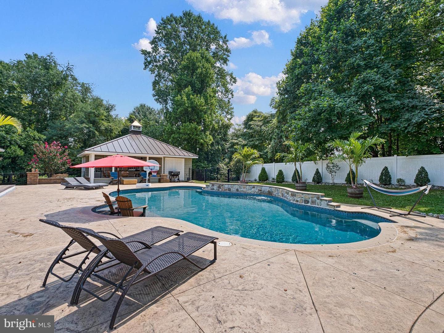 60 Barnett Drive photo 15