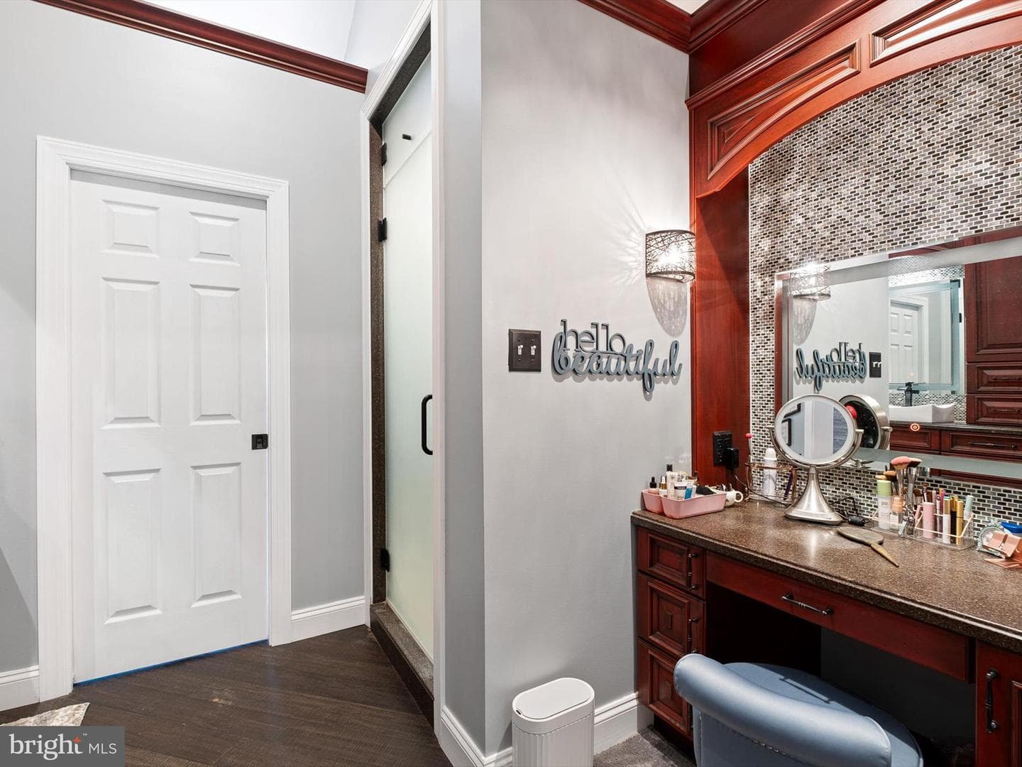 60 Barnett Drive photo 32