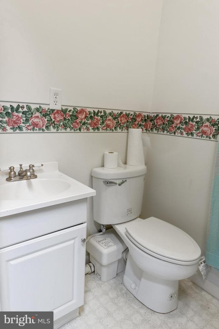 33 Honeysuckle Drive photo 28