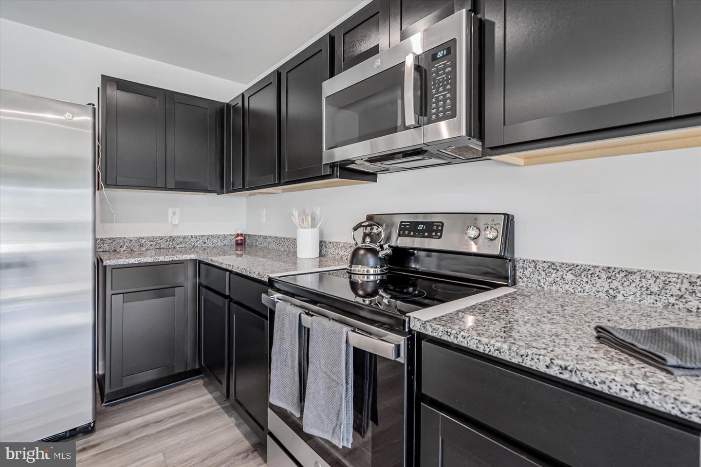 43 Olive Way photo 15