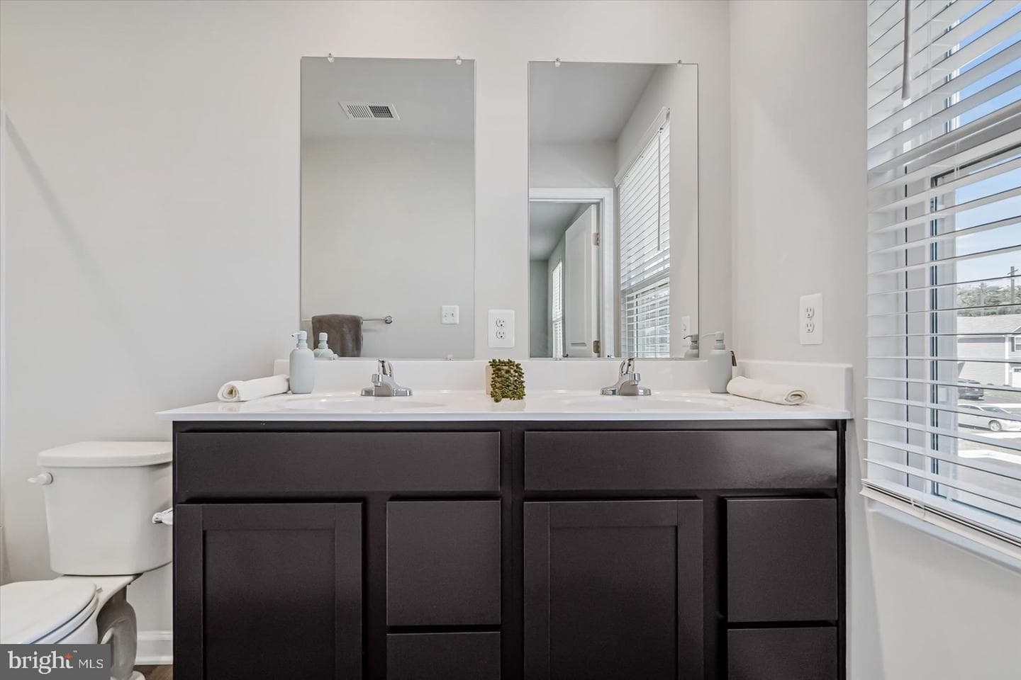 43 Olive Way photo 19