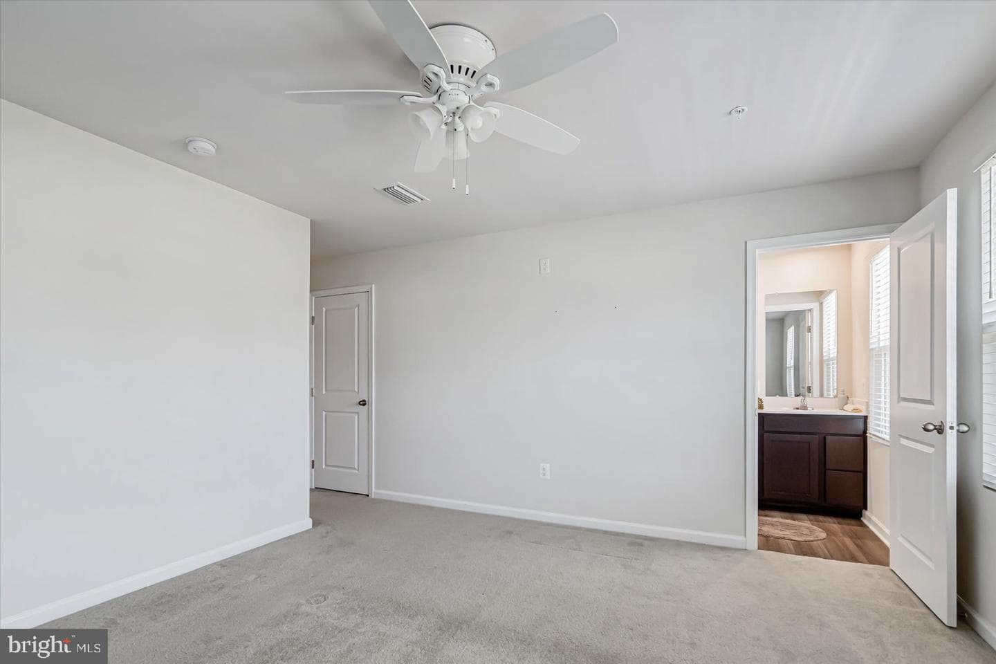 43 Olive Way photo 24
