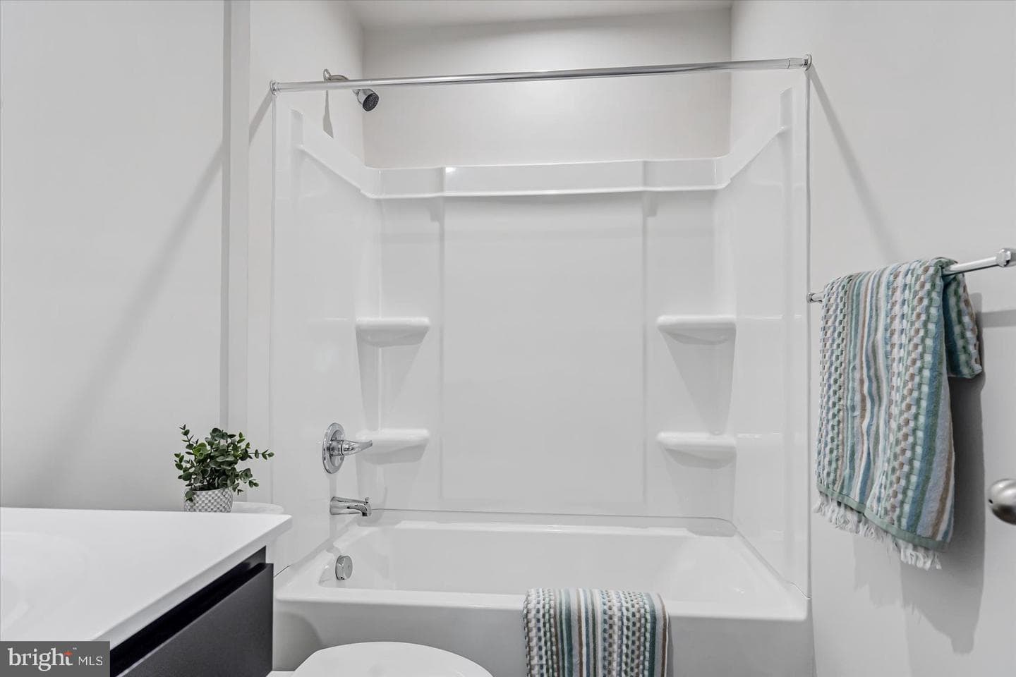 43 Olive Way photo 30