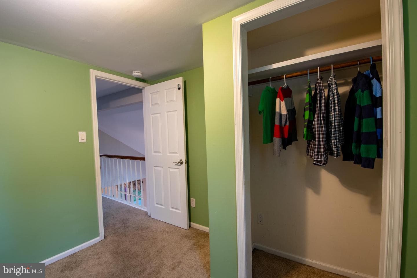 9 Colonial Circle photo 19