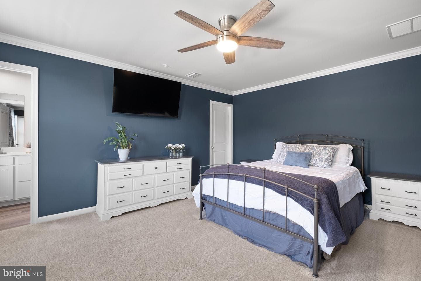 102 Goldspire Drive photo 16