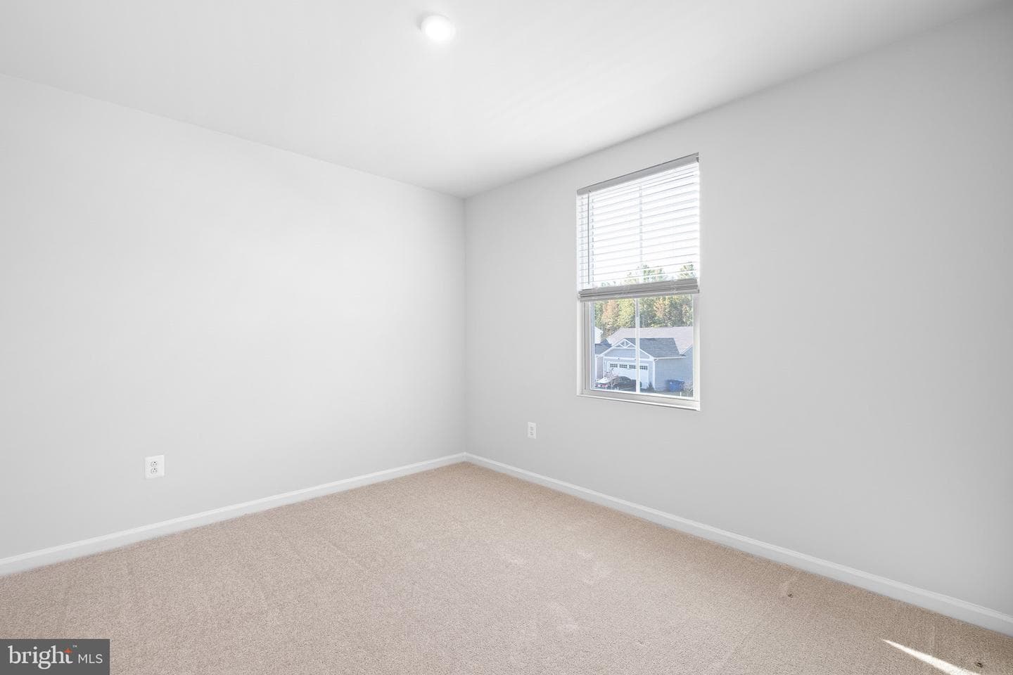 102 Goldspire Drive photo 27