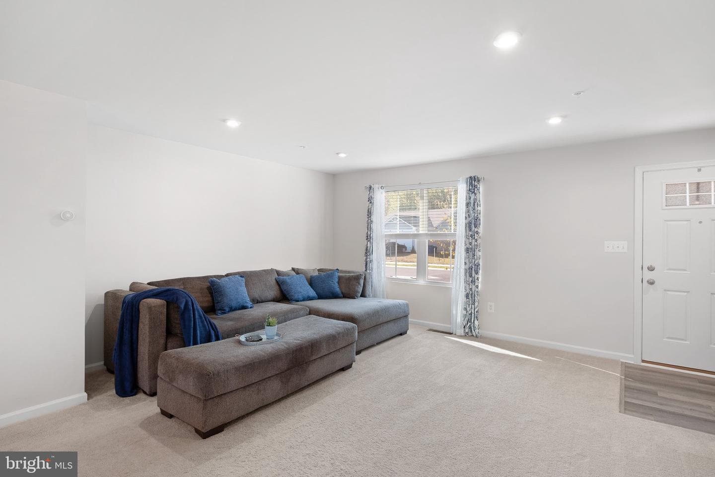 102 Goldspire Drive photo 4