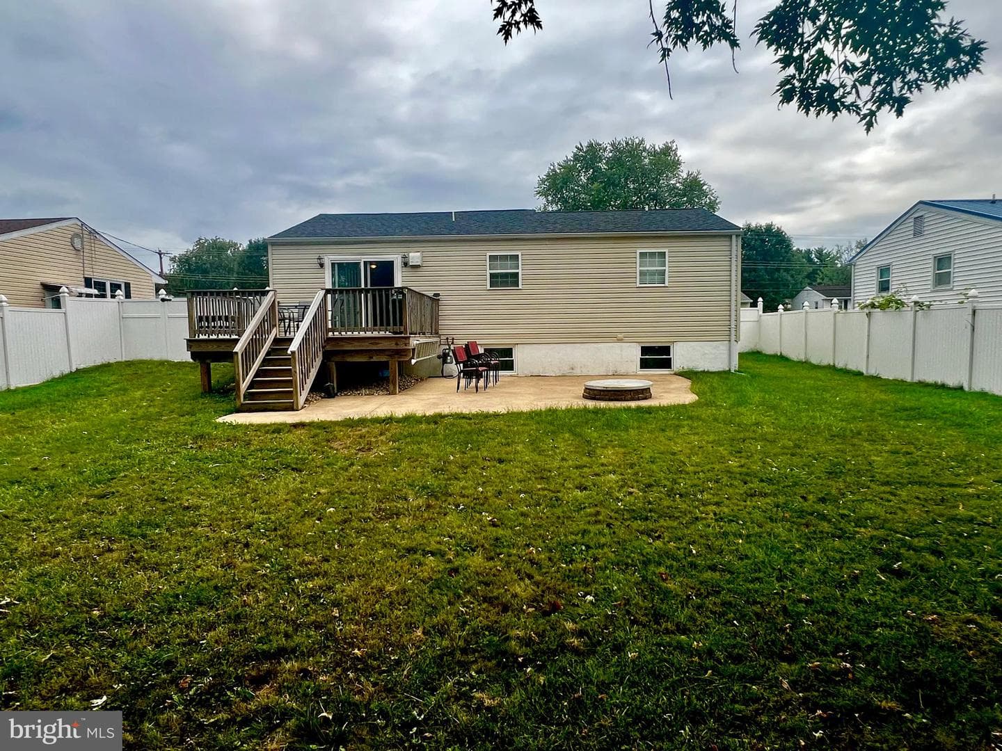 132 W Thomson Drive photo 63