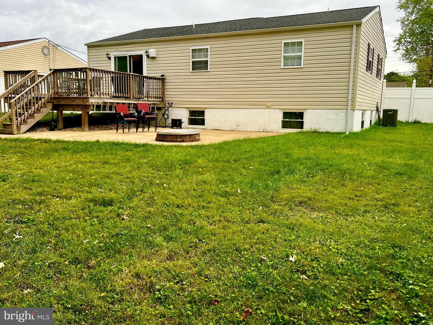 132 W Thomson Drive photo 64