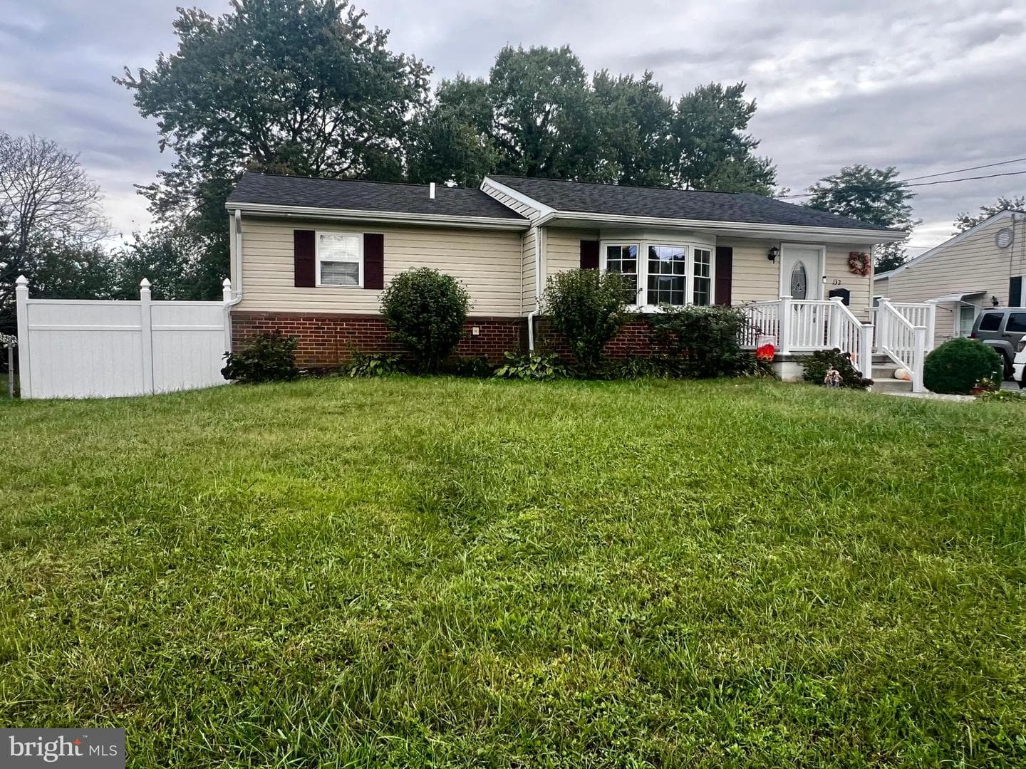 132 W Thomson Drive photo 7