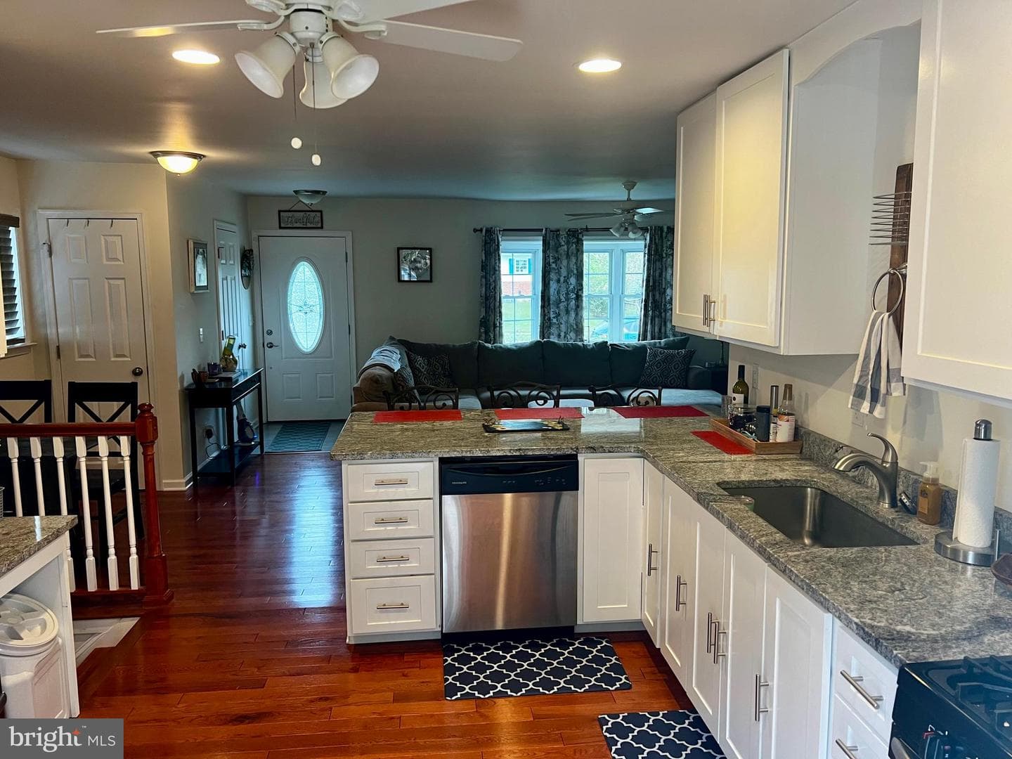 132 W Thomson Drive photo 71
