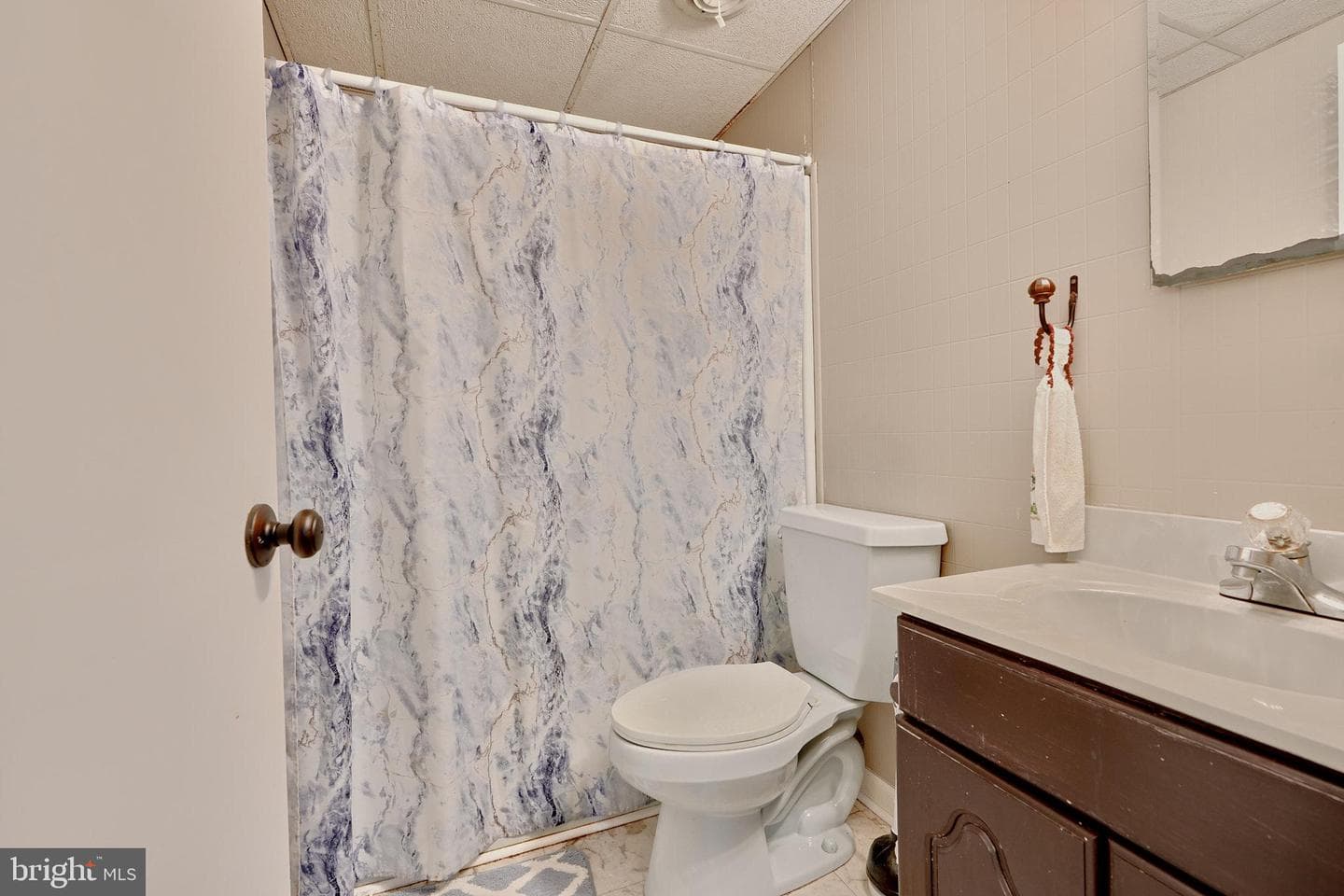 211 Bruce Court photo 33