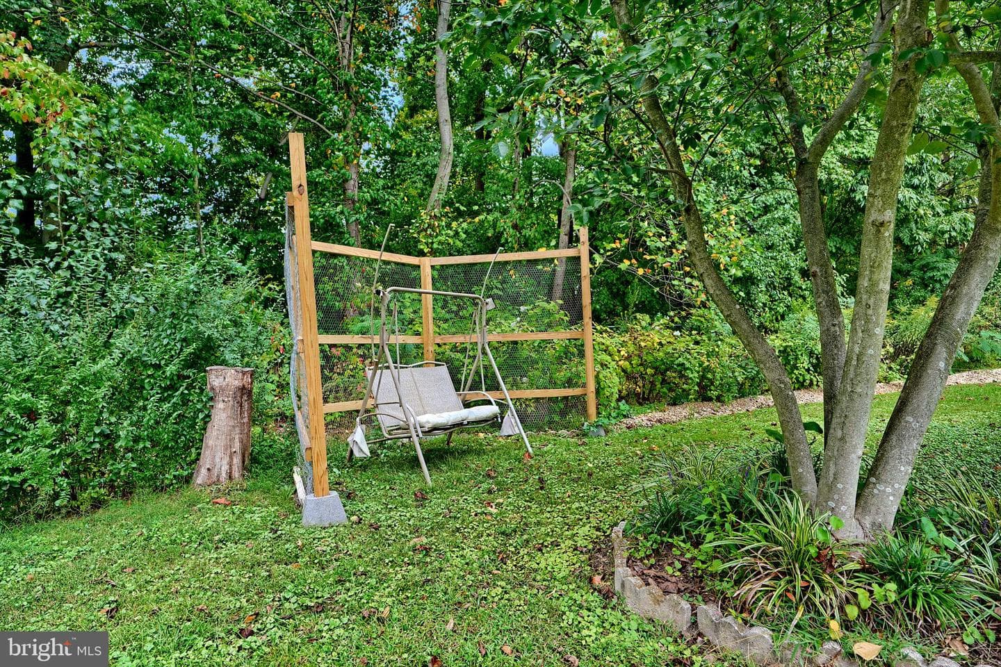 211 Bruce Court photo 42